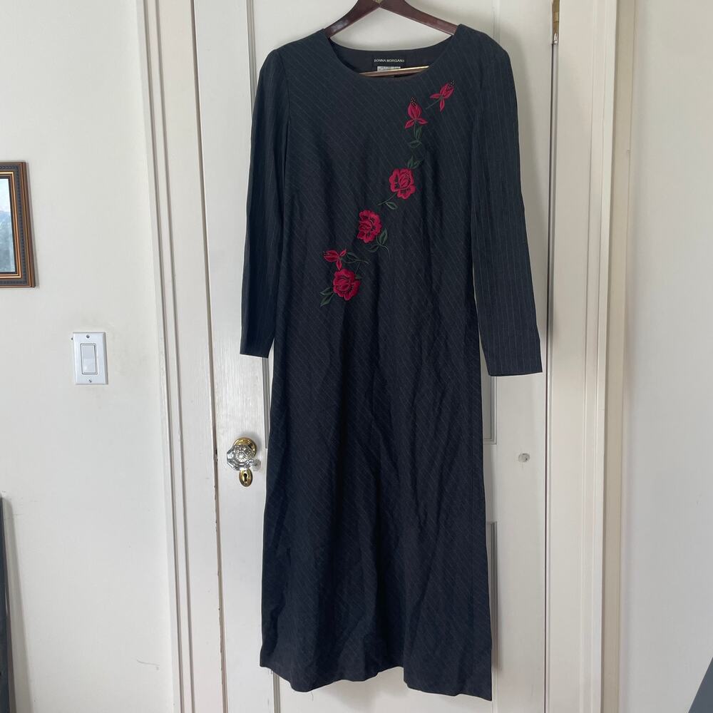 Donna Morgan Pinstriped Rose Embroidered Dress Size 10 Scoop Neck - Picture 2 of 7